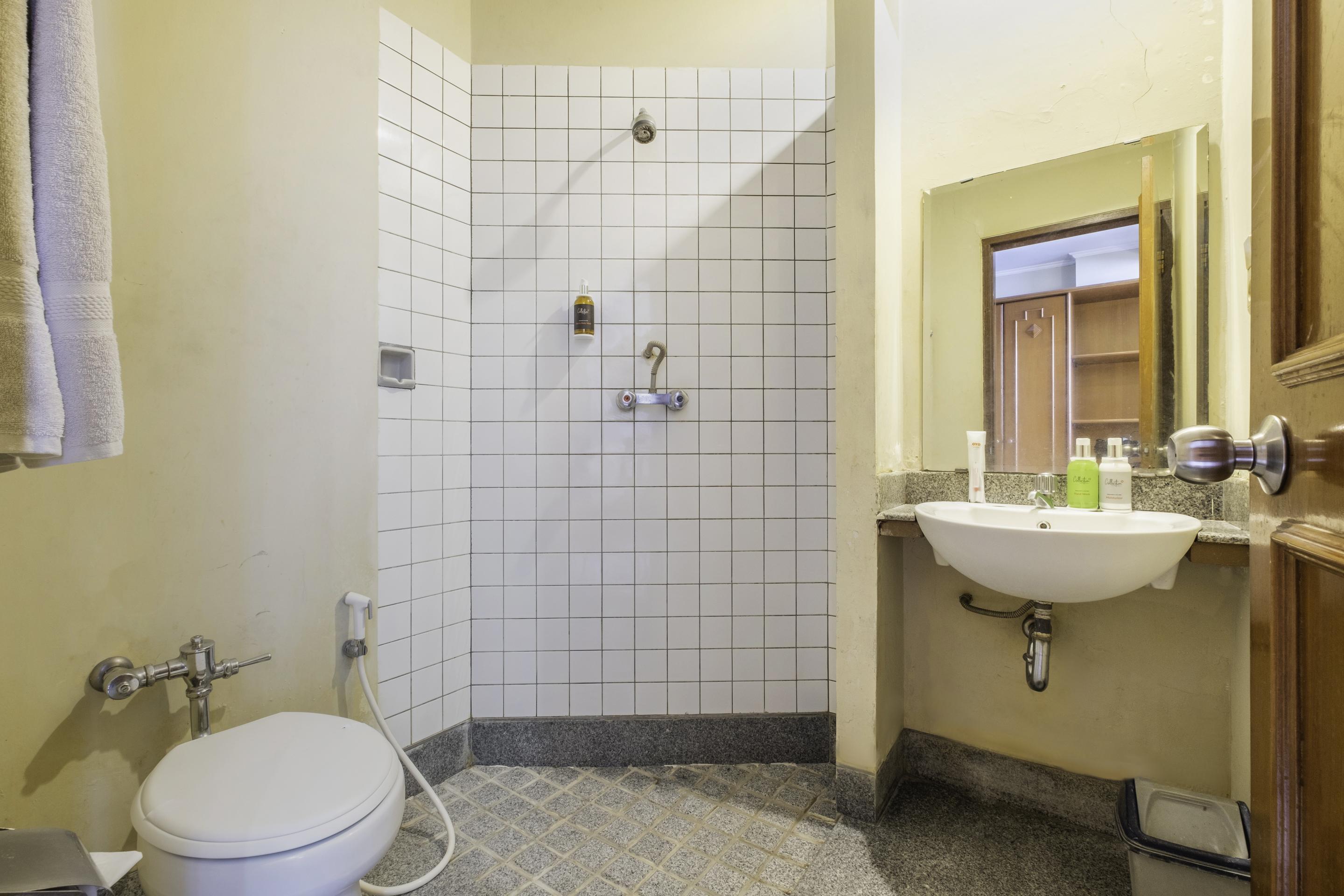 Collection O 25 Hotel Baltika باندونج المظهر الخارجي الصورة