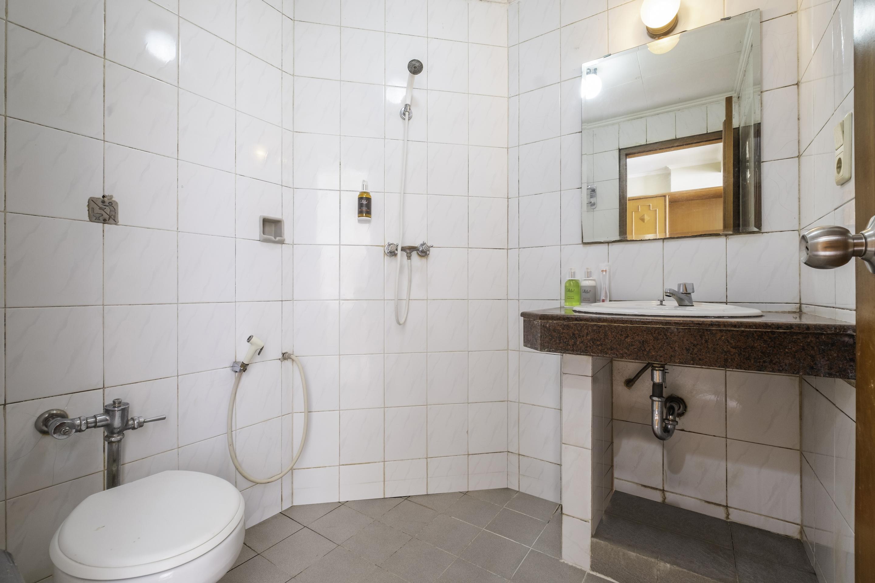 Collection O 25 Hotel Baltika باندونج المظهر الخارجي الصورة