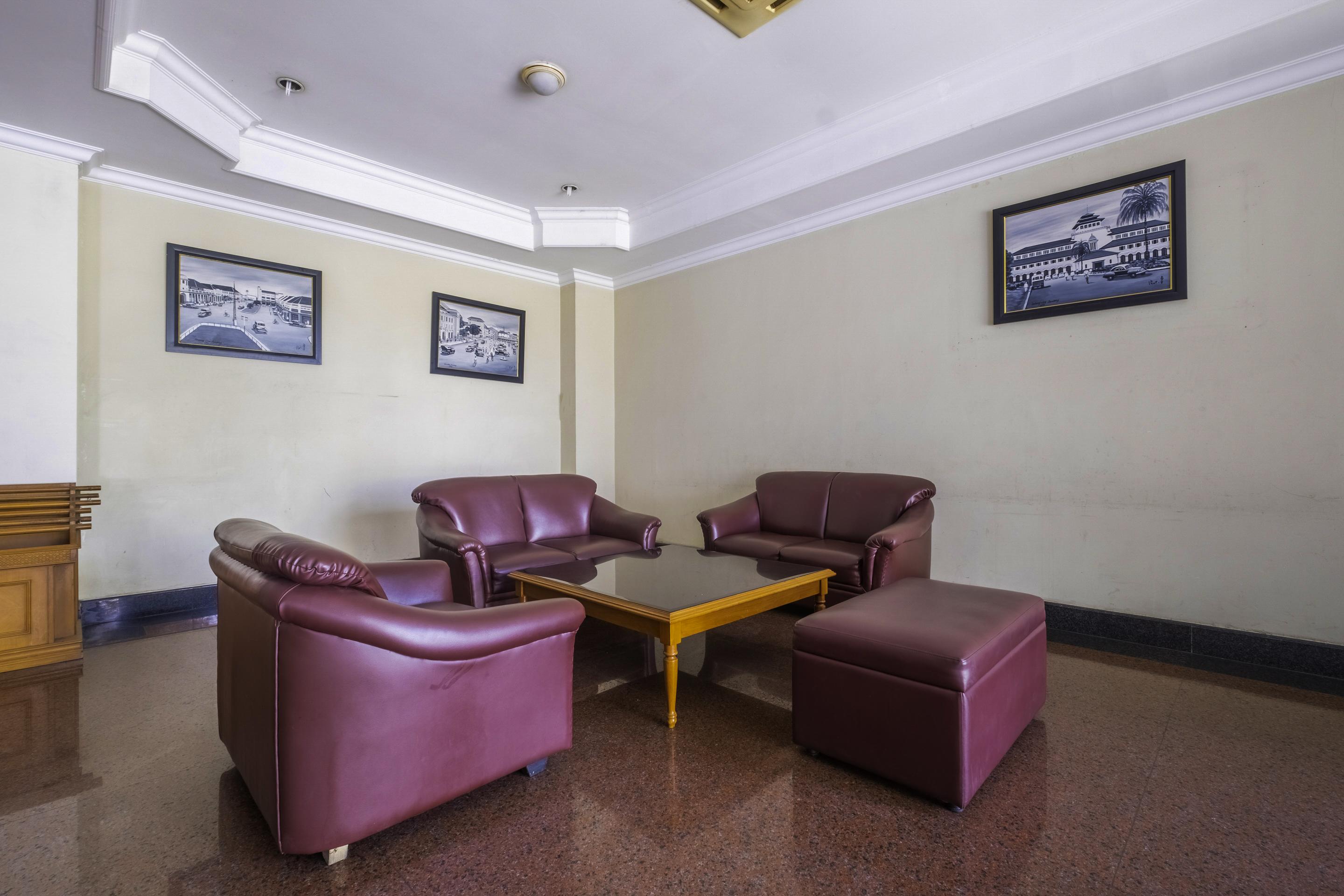 Collection O 25 Hotel Baltika باندونج المظهر الخارجي الصورة